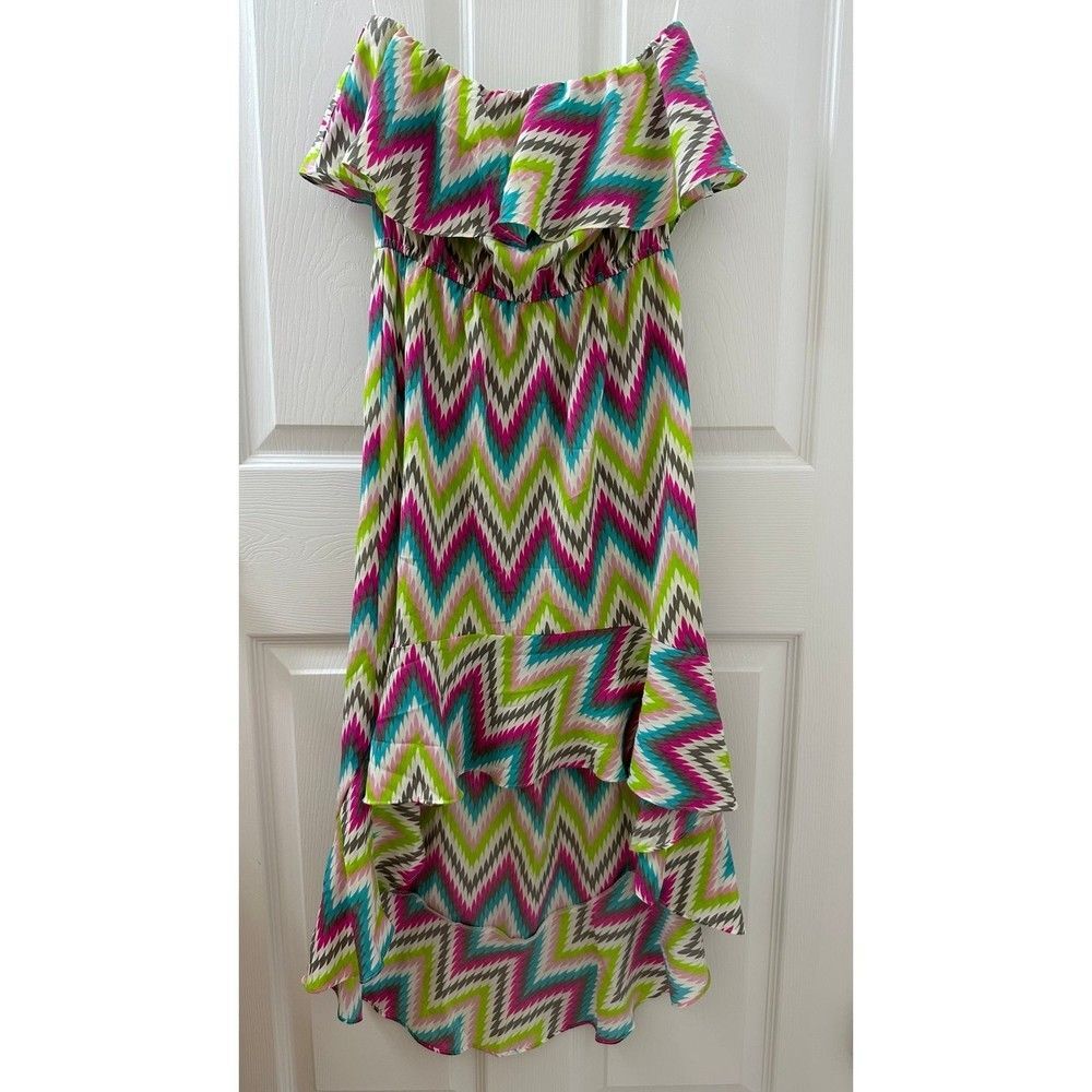 Asymmetrical Strapless Dress with Ruffle Detail, Zig Zag Stripe Print High Low